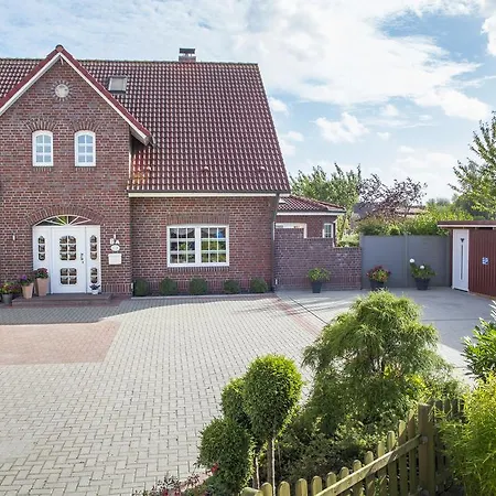 Haus Am Park Apartment